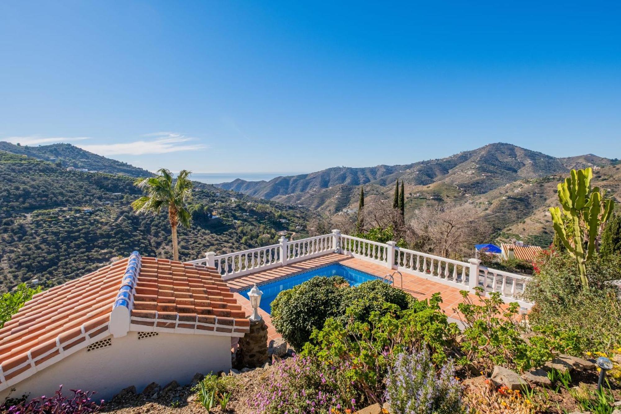 Casa La Siesta Villa With Magical View Own Pool Malaga Exterior photo